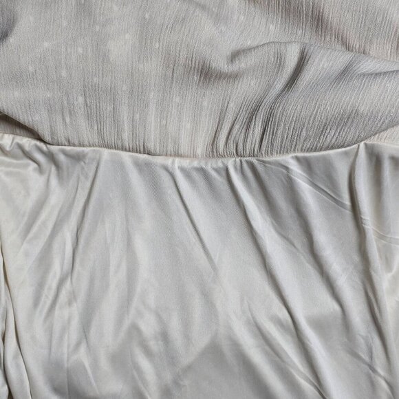 Torrid Ivory Boho Peasant Blouse With Textured Polka Dots & Lace (EUC) - Picture 10 of 11